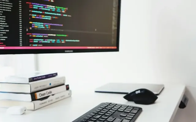 Minimal software development workspace